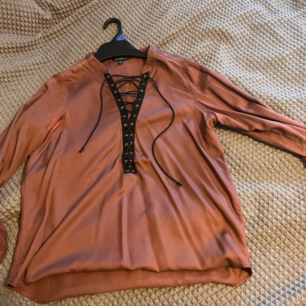Express Blouse - Picture 6 of 6